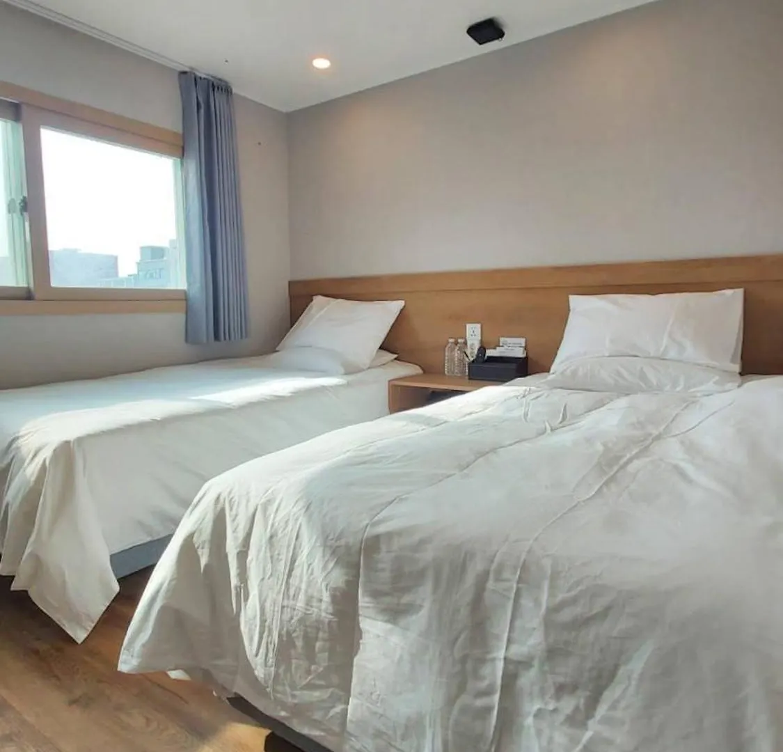 Hotel Moon Jeju 2*,  South Korea
